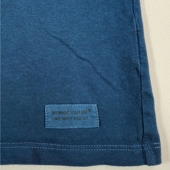 LIFE IS GOOD Womens V Neck Graphic Tee Large Classic Fit Coastal Casual - Picture 5 of 9